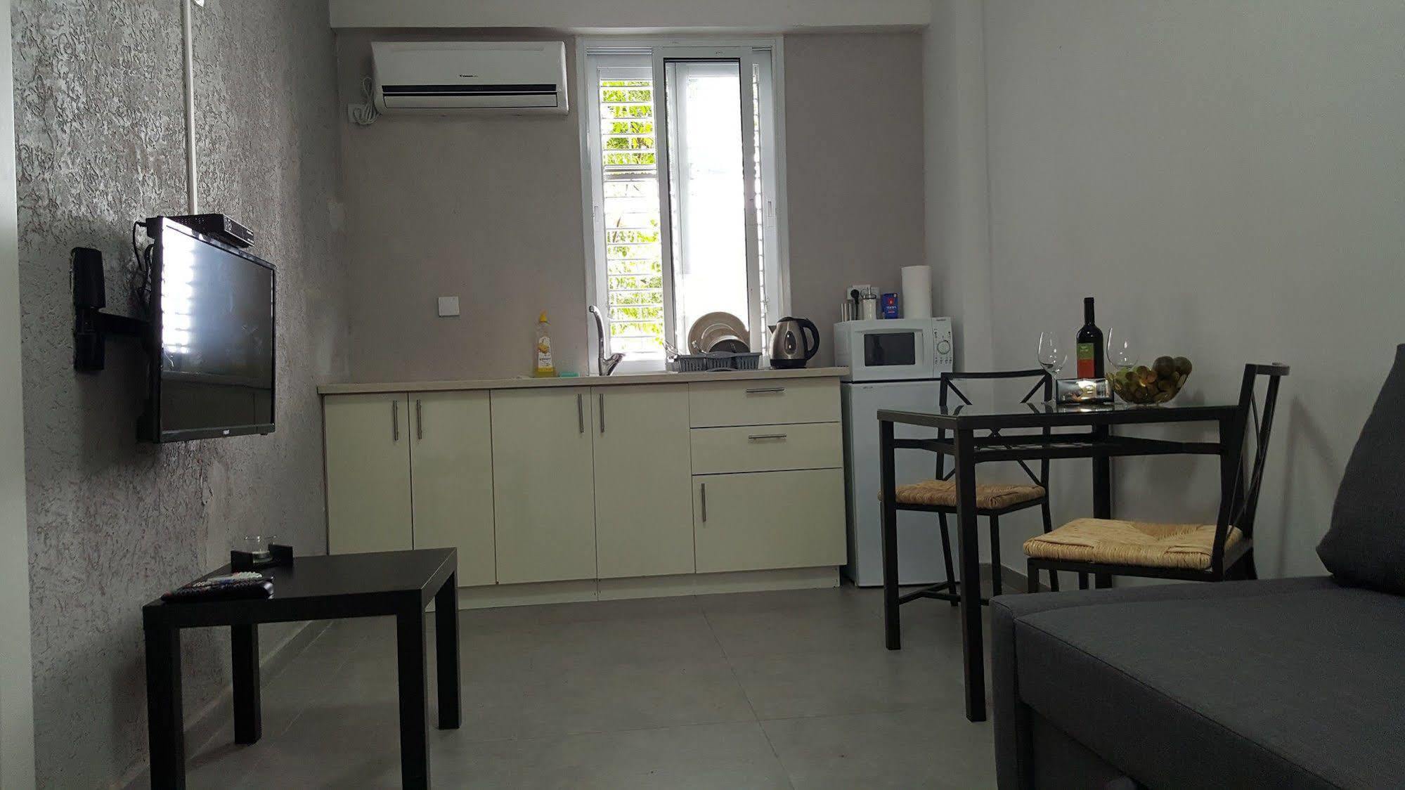 Studio Masaryk Apartment Bat Yam Exterior foto